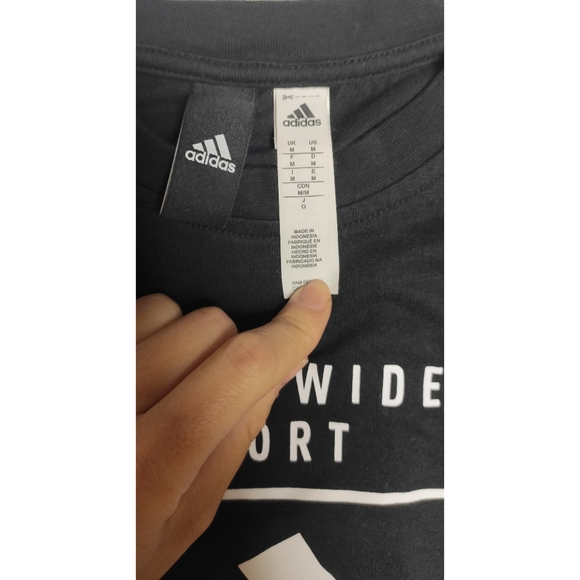 Vintage Adidas Tee Shirt - Picture 3 of 6